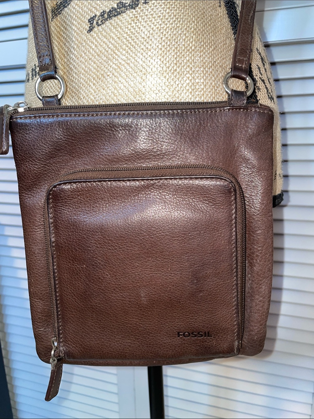 EUC - Fossil Brown Leather Crossbody Bag